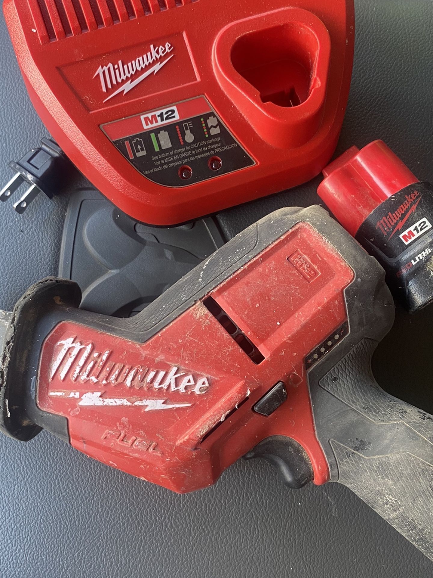 Milwaukee M12 Hackzall