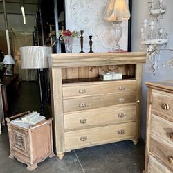 LOVELY ANTIQUE DRESSER, CHEST OF DRAWERS