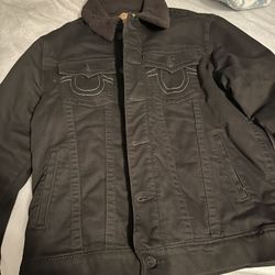 Men’s Xl Jacket With Fur 