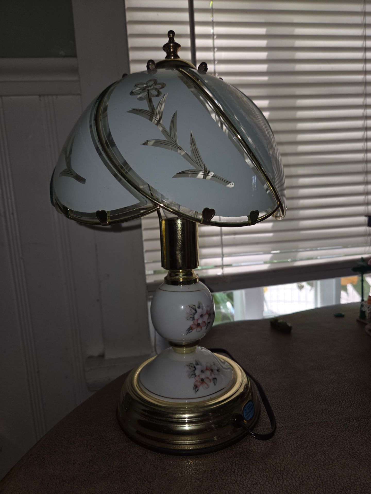 Vintage 1980s Brass Floral Touch Lamp