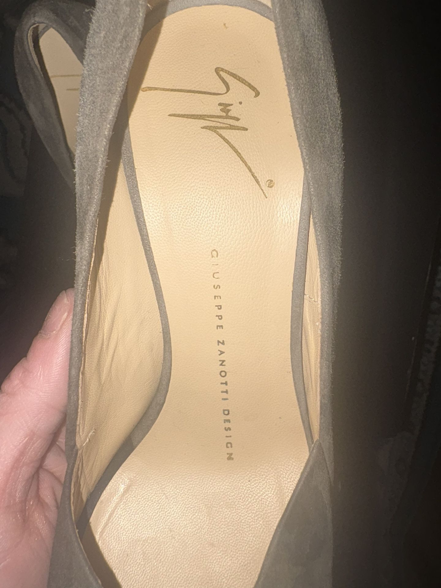 Giuseppe Heels Size 36