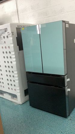 Refrigerator French door 4-doors full depth beverage center Samsung bespoke