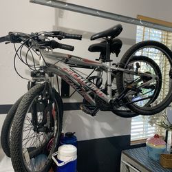 Schwinn mountain Bike tire size 24”  21 speeds