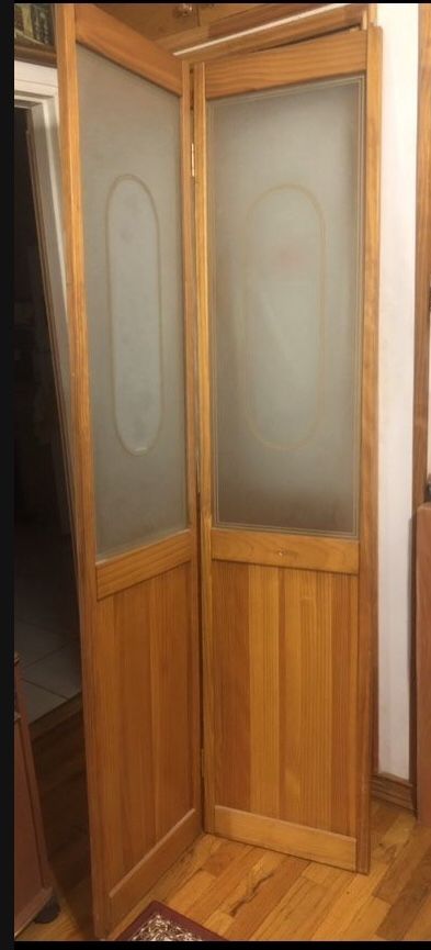 2 Wood Doors Good Condition 80”-18” double ,2 Doors 36”