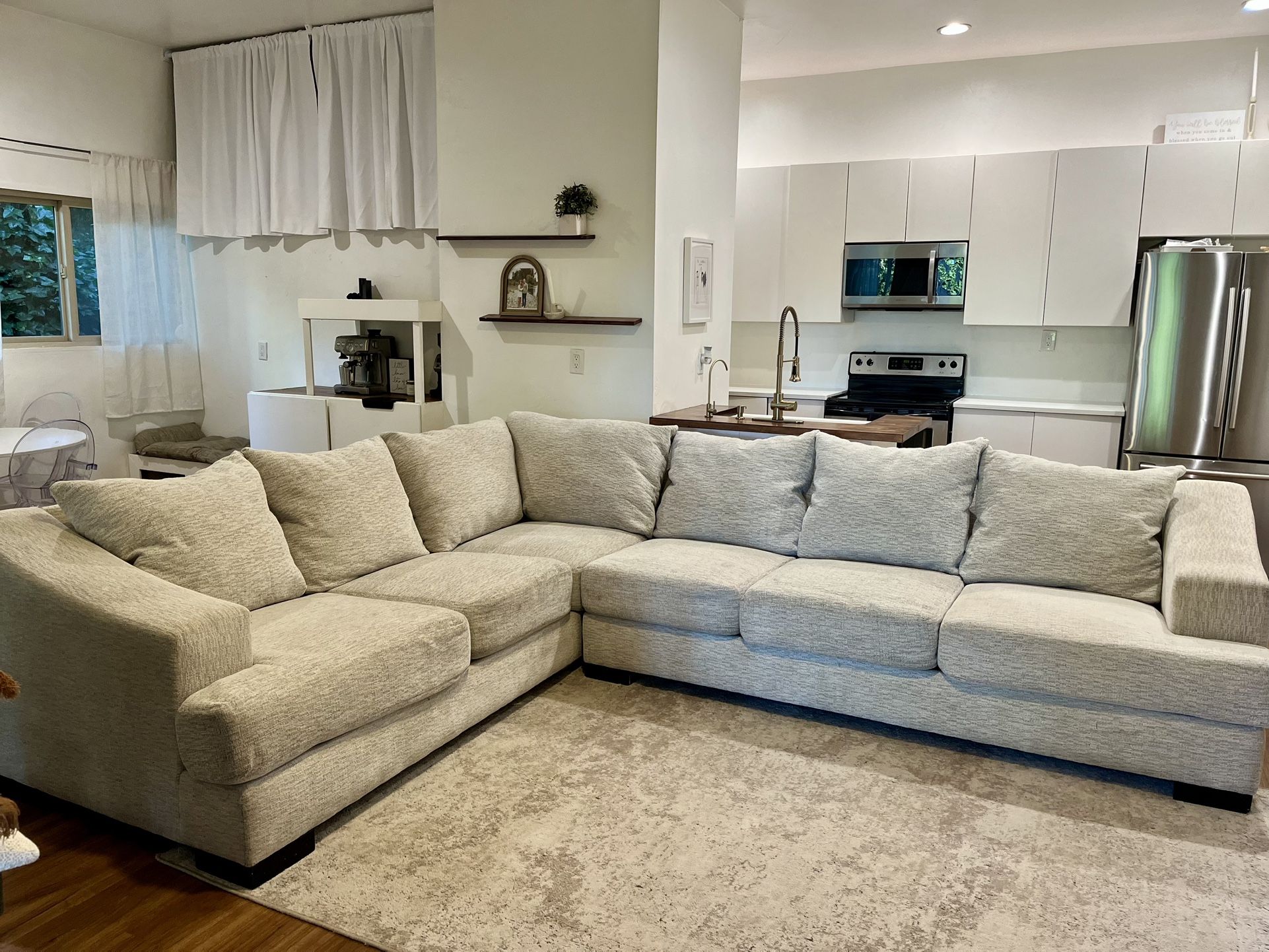 White Sectional Couch 