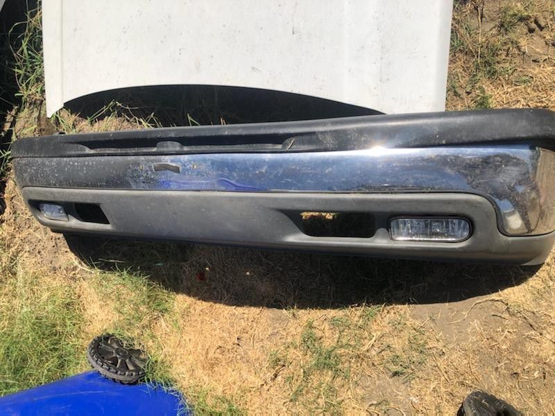 2000 / 06 Chevy Suburban Tahoe Front Bumper