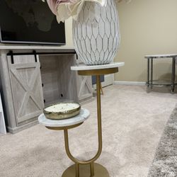 Accent Table