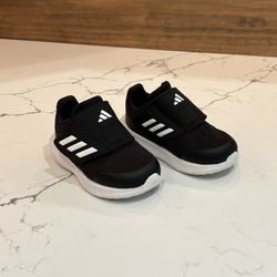 Adidas Little Kids Shoes- Size 6