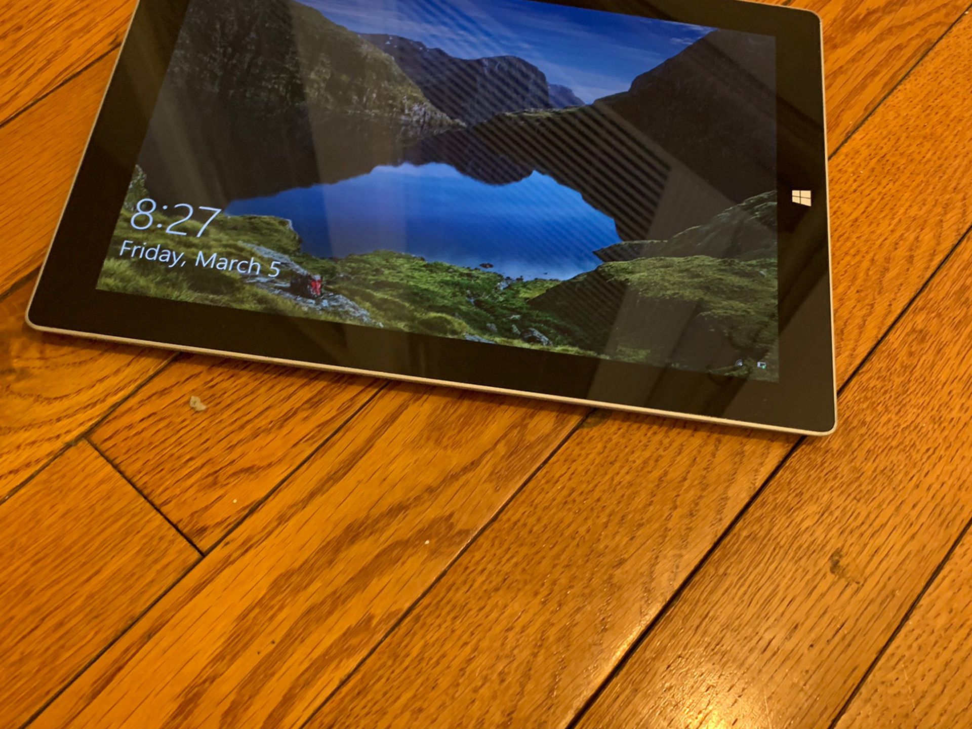 Microsoft Surface 3 64Gb WiFi
