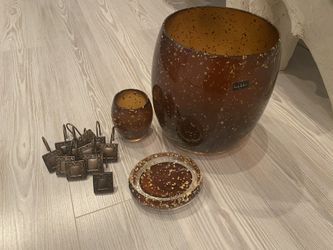 Brand new bathroom set . Gold and brown.