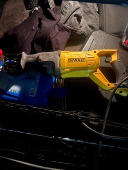 Dewalt Saw