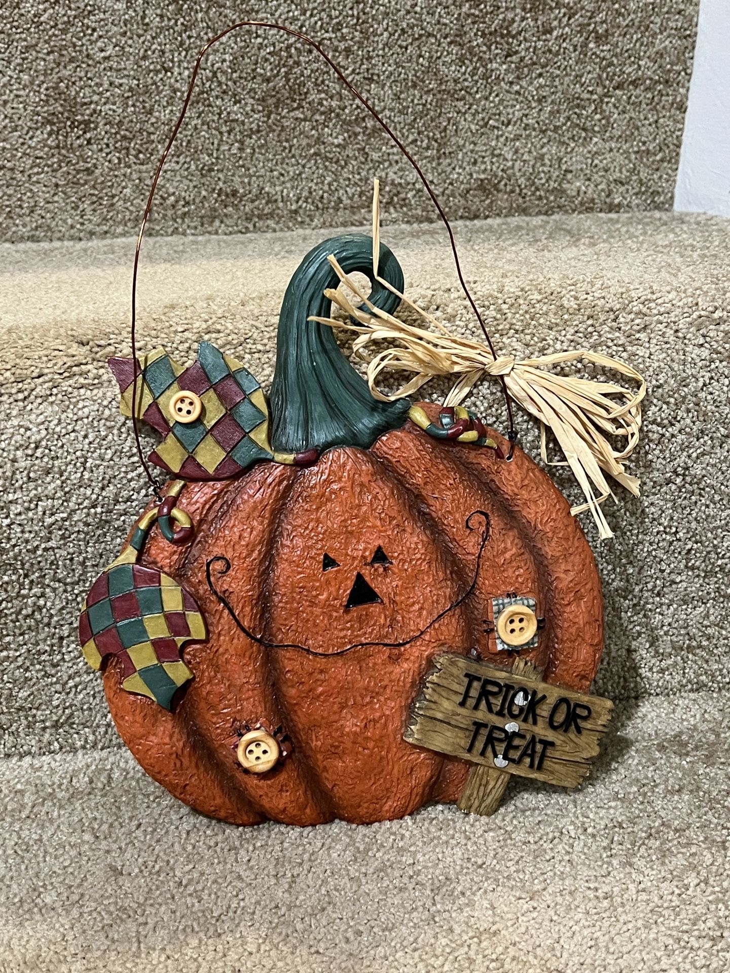 Fall Harvest Pumpkin Halloween Wall decor Resin 9” tall Trick or treat sign