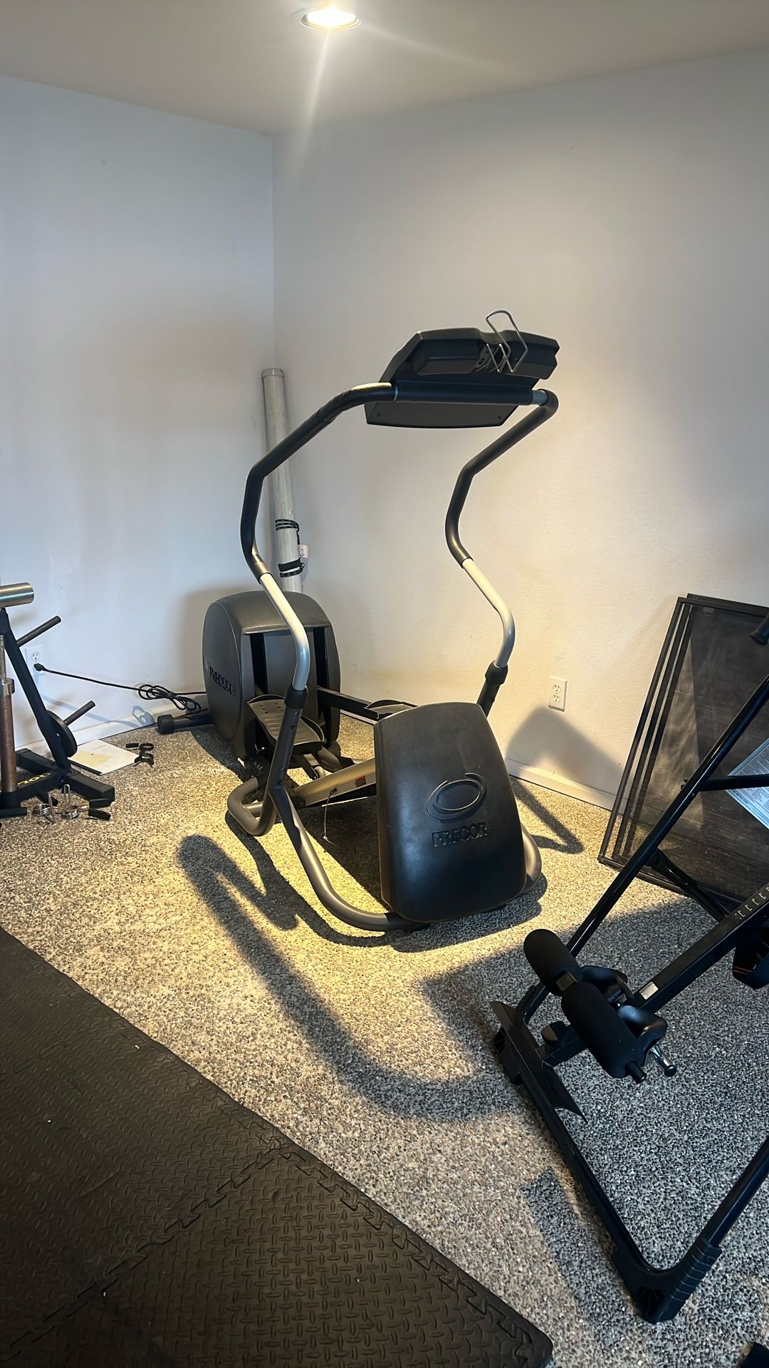Precor EFX 5.21si elliptical trainer