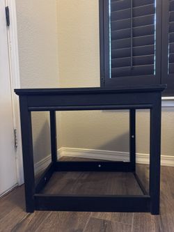 Nate & Jeremiah Table Style Crate Cover