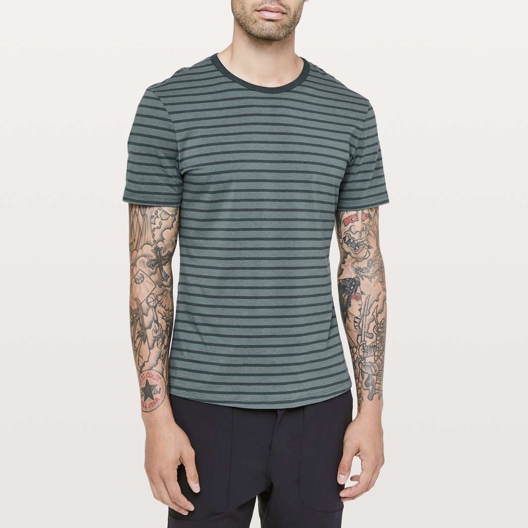 LULULEMON Mens Yachtie Stripe Sea Steel Gravity Green Stripe 5 Year Basic Tee