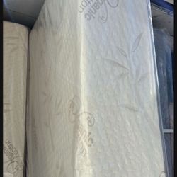 New 13” Thick Full Size Organic Cotton Memory Foam Mattress and Box Spring