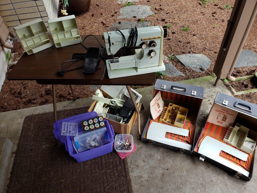 Viking 6030 Sewing Machine and accessories for Sale in Renton, WA OfferUp