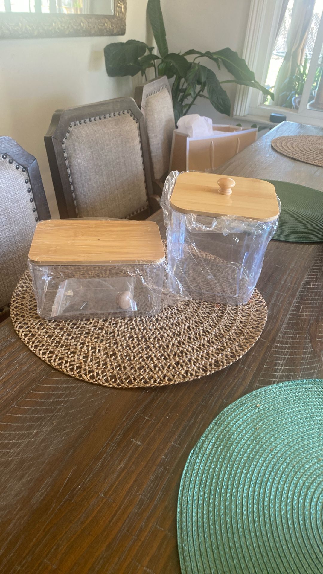 Set Of Two Laundry Pots Container/ Juego De 2 Contenedores Para Lavanderia