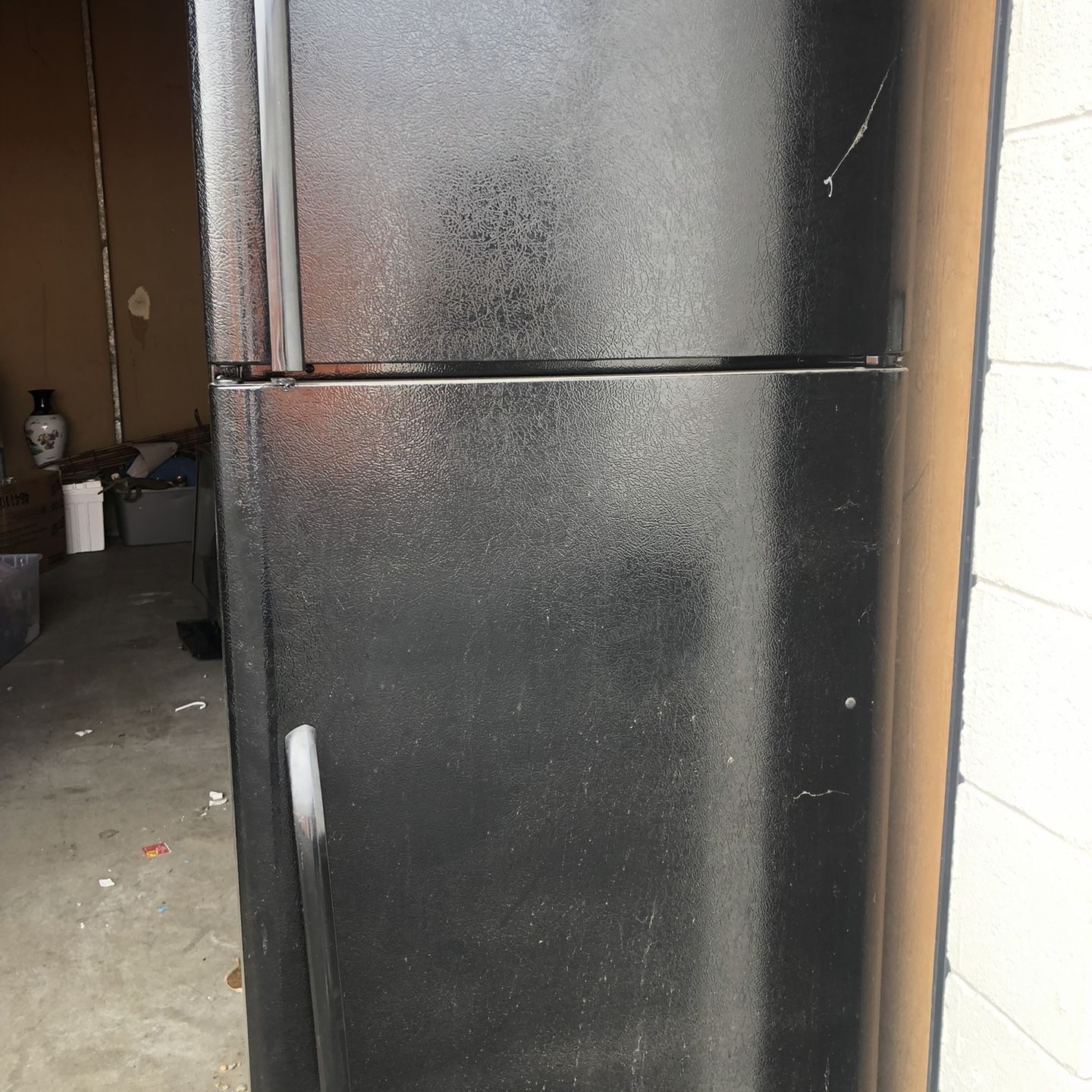 Fridge, TVs, Welding Tank & Storage Container 