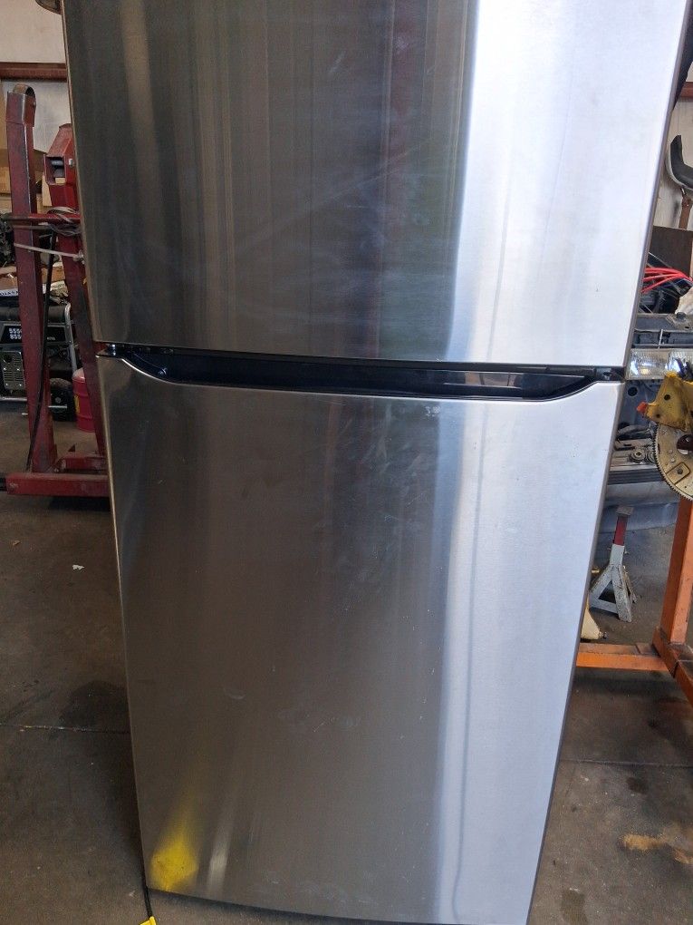 lg refridgerator