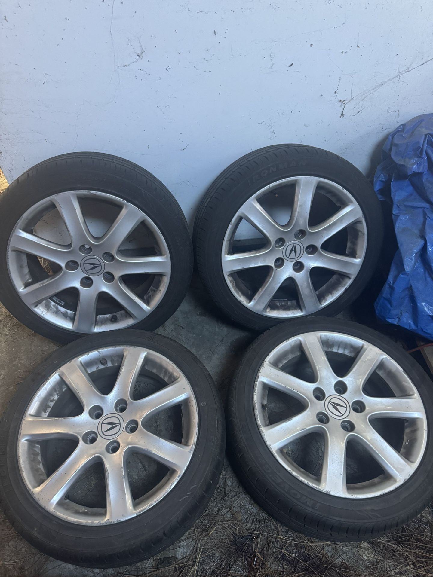WHEELS / TIRES