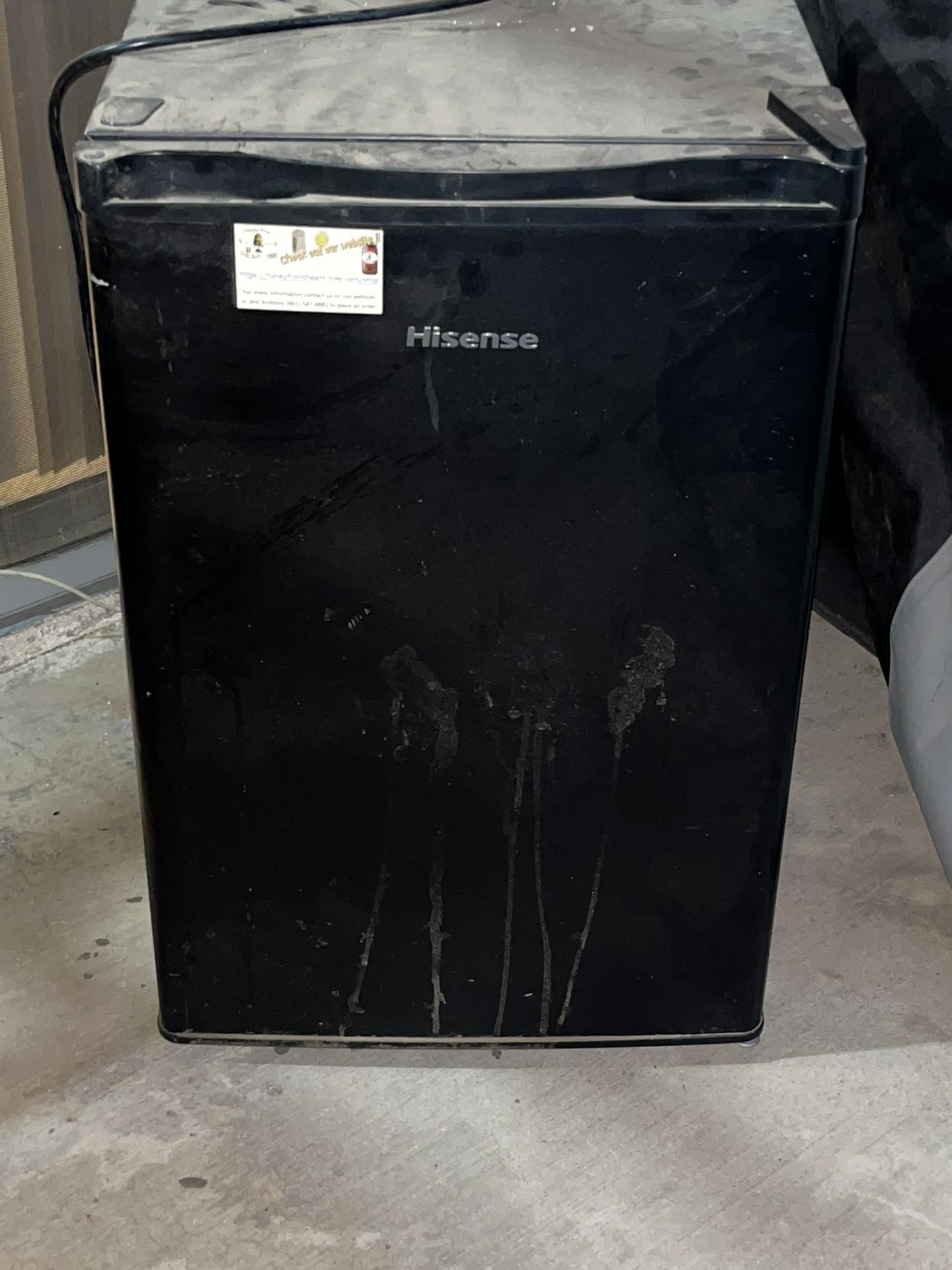 MINI FRIDGE