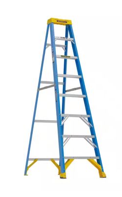 Werner Fiberglass Step Ladder 8ft
