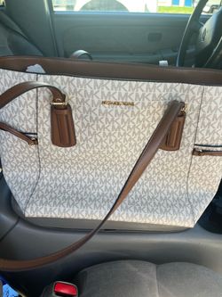 Michael Kors purse