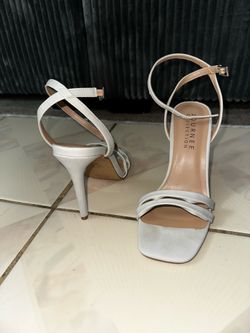 Journee heels shoe platform