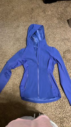 Lululemon sweater
