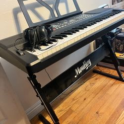 61 Key Electronic Keyboard With Headphones And Stool 