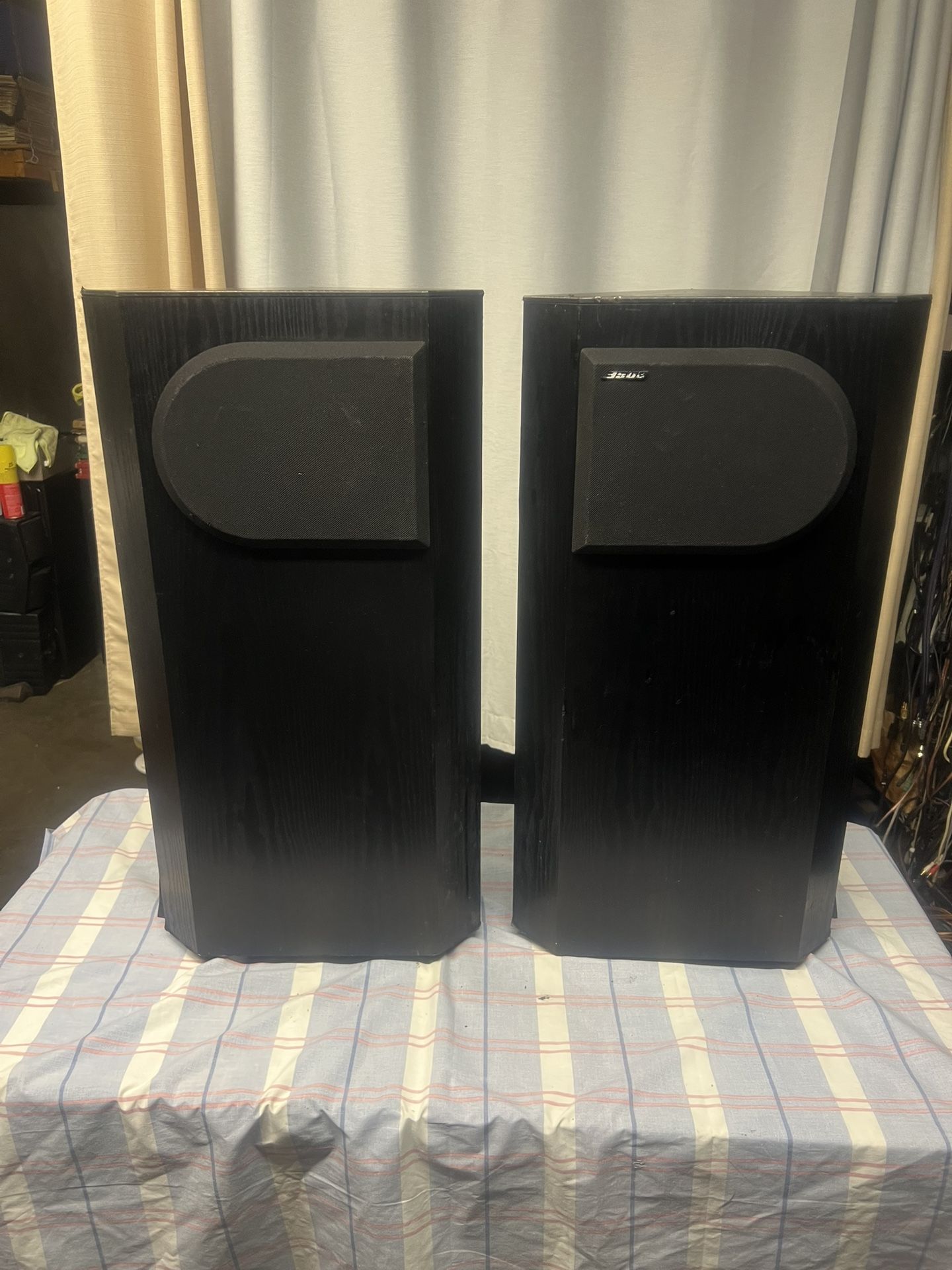 Bose 401 Speakers