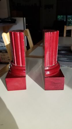 SOLID WOOD BOOKENDS FROM CALIFORNIA. 7.5LBS. PICK UP MIDDLEBORO ONLY. FINAL SALE