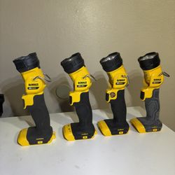 Dewalt Flashlights $20 Cada Una