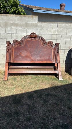 Free king size bed frame and spring boxes