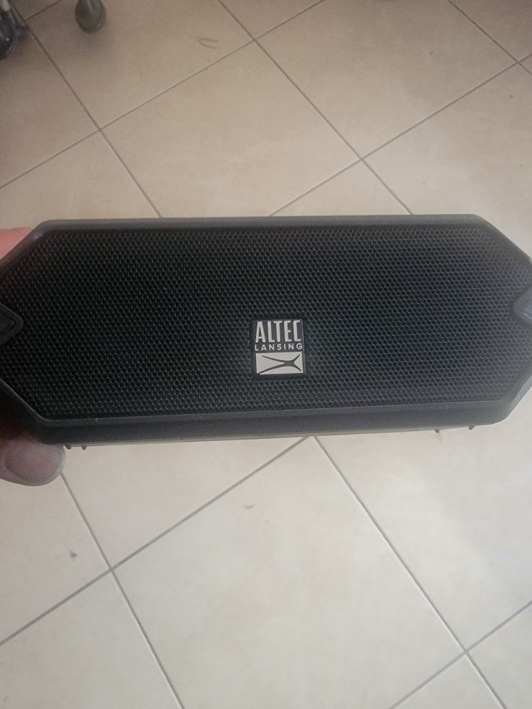 Portable Speaker