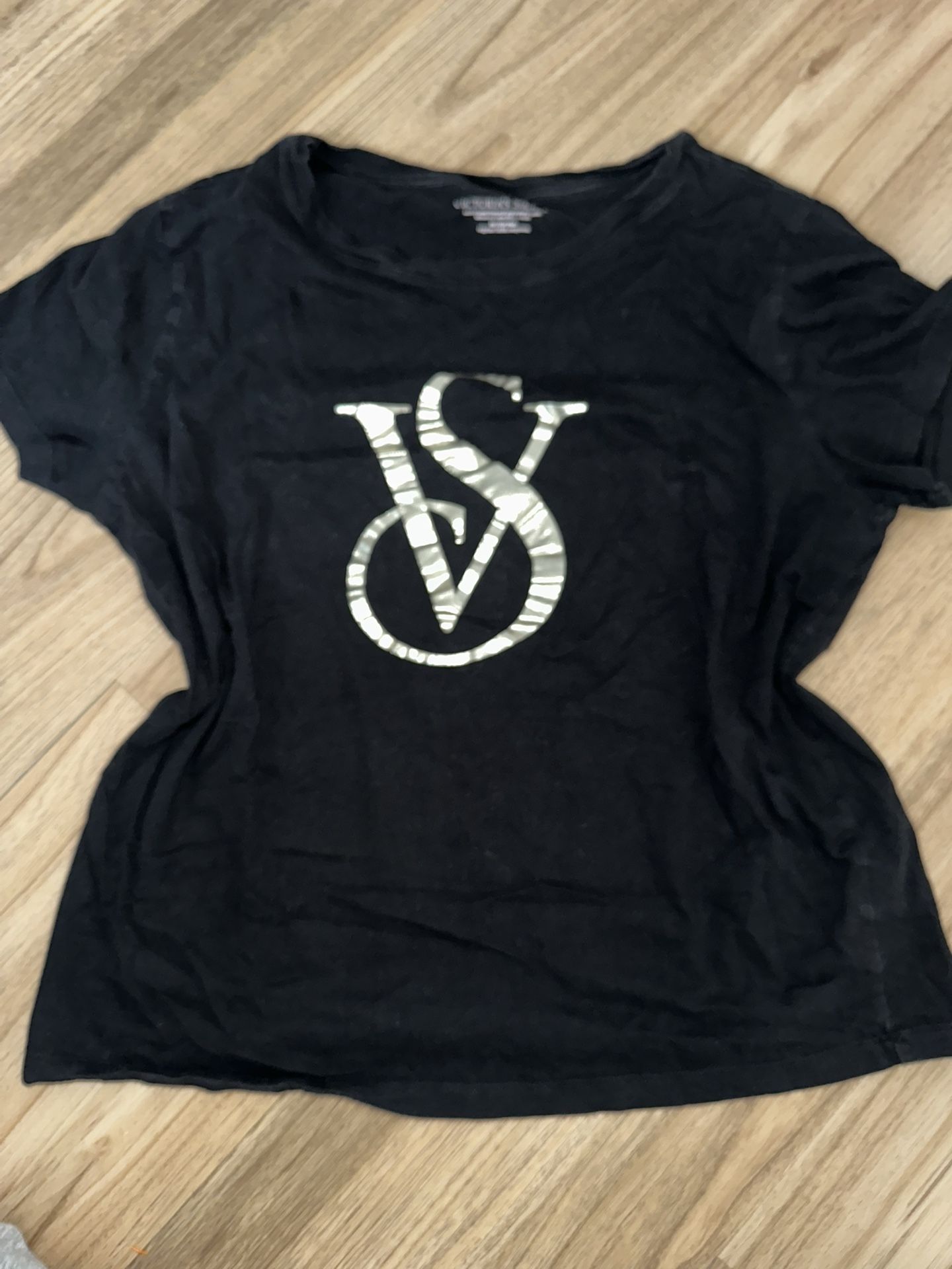 Victoria’s Secret Black Graphic Logo T-Shirt Silver VS Emblem Size M
