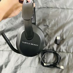 Turtle Beach Stealth 500 Wireless Headset For PlayStation 5/4 , PC , ( Used )