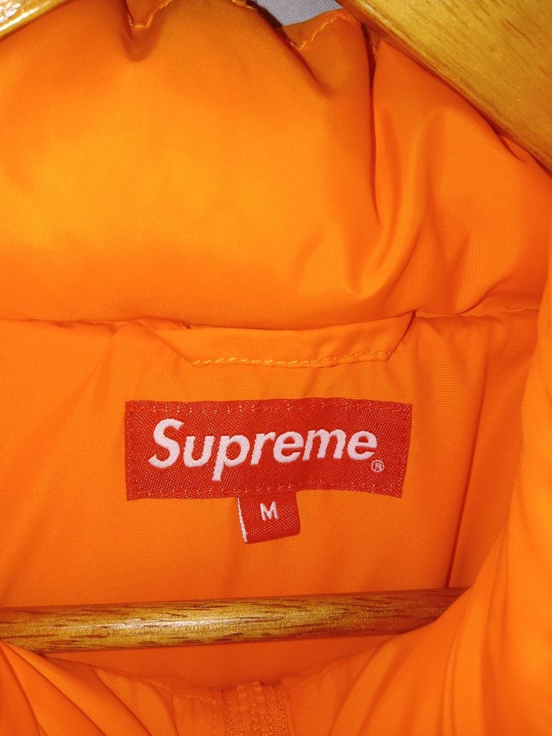 Supreme Puffer Jacket Size M 