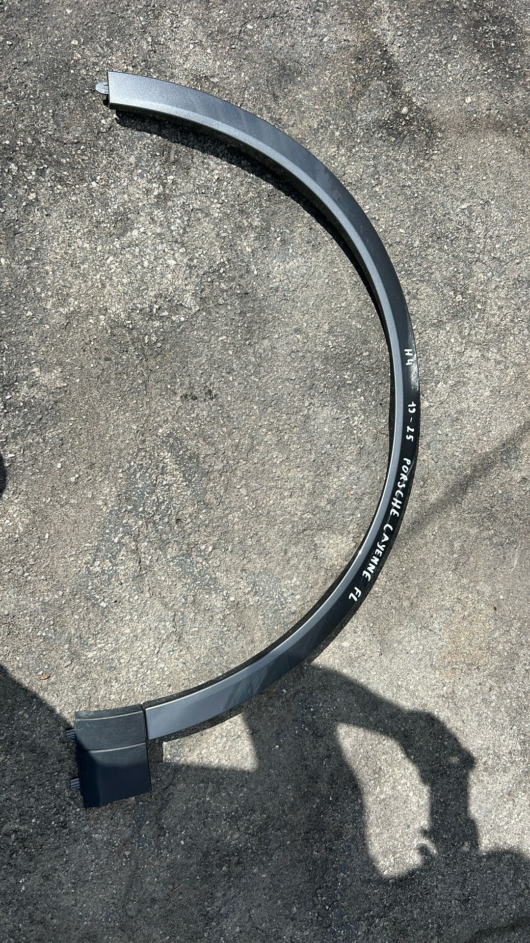 2019 2020 2021 2022 2023 2024 2025 Porsche Cayenne Front Left Fender Wheel Flare Arch Molding OEM 9Y0853717J