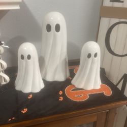 Halloween Martha Stewart ghost