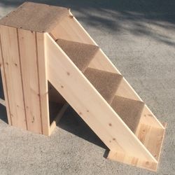 BEAUTIFUL "NEW" CUSTOM MADE SOLID PINE DOG STAIRS