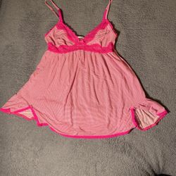 Women’s Victorias Secret Nightgown Medium