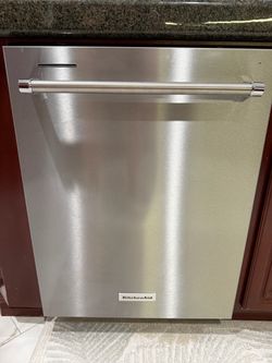KitchenAid Stainless Steel Built-In Dishwasher