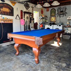 Pool Table 8ft ( Free Delivery & Set Up & New Color Felt Of Your Choice