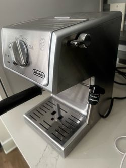 Espresso machine and cappuccino maker