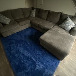 Grey Sectional Couch *price negotiable 