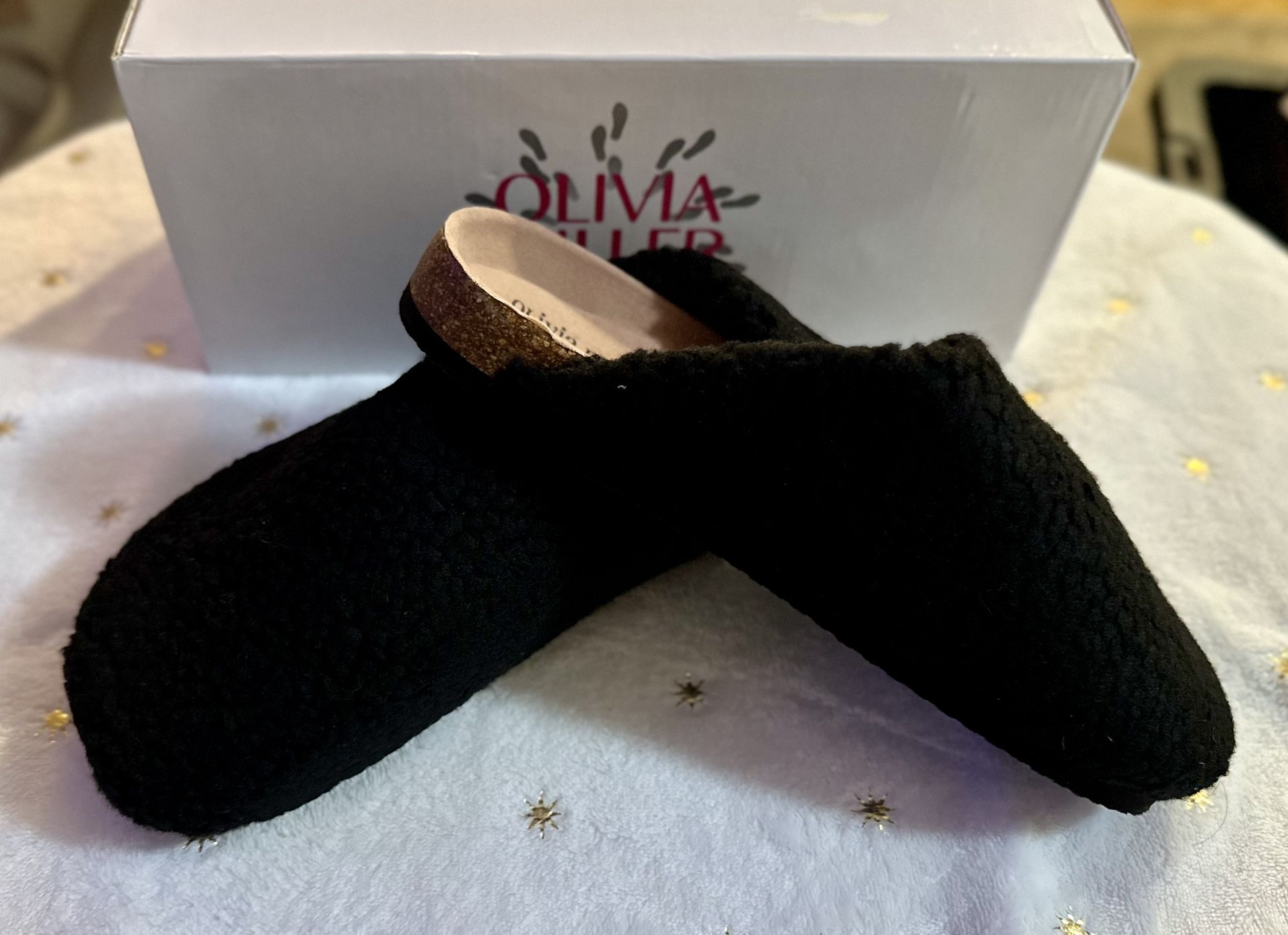 Olivia Miller Slippers Size 7