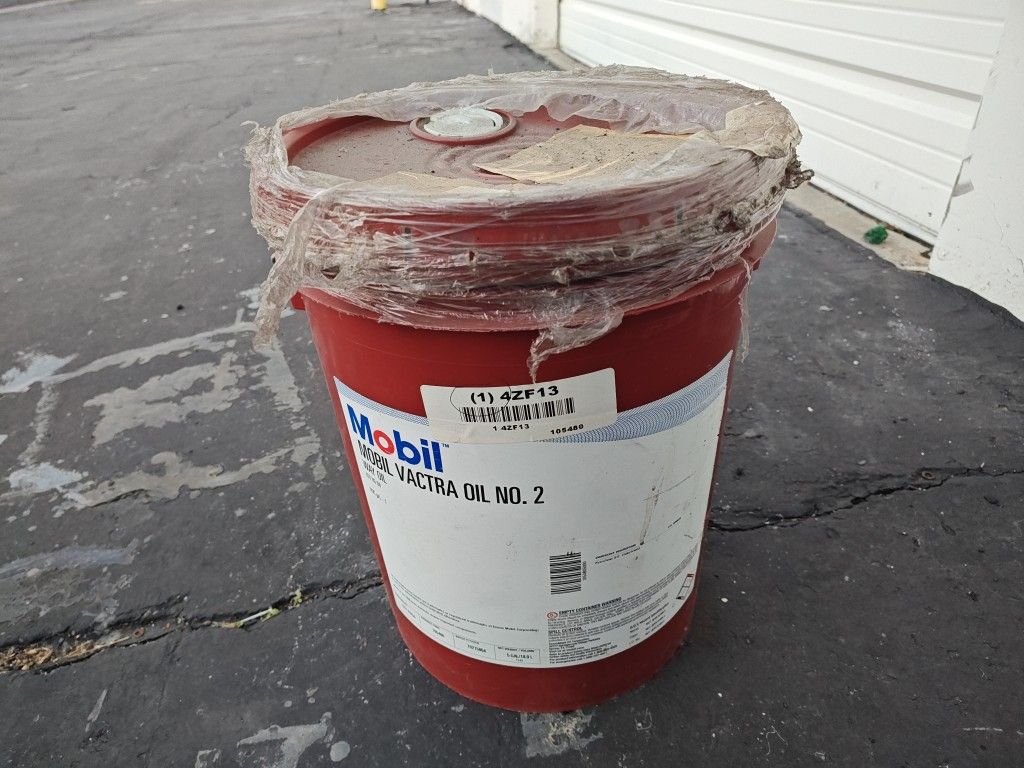 Mobil Vactra Oil No 2 Pail 5 Gallons