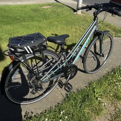 Schwinn 6C Hybrid Womens Bike